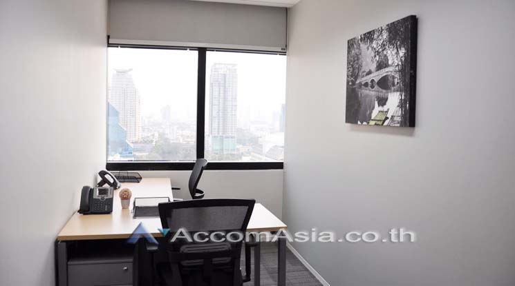 13  Office Space For Rent in Silom ,Bangkok BTS Sala Daeng at Silom Complex AA10757